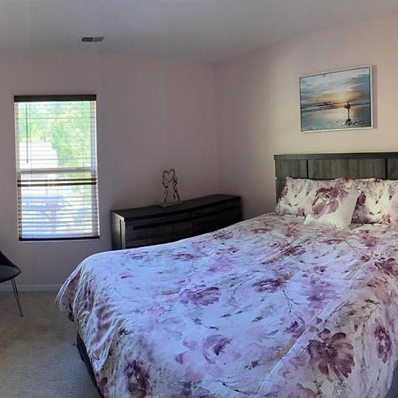 Private Bed And Bath In Charlotte Apartment Luaran gambar